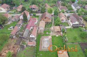 Kuća sa prelepim placem u Rumenci!